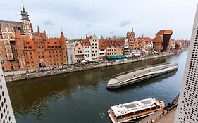 Uroczy Apartament No1 w ,, SERCU Starego Miasta Wyspa Spichrzów,,
